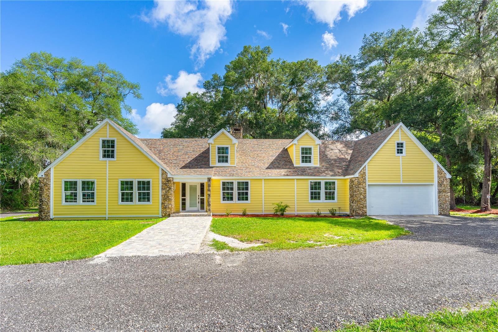 CLARK N 01/2 LT 04 02 18 30 - Residential