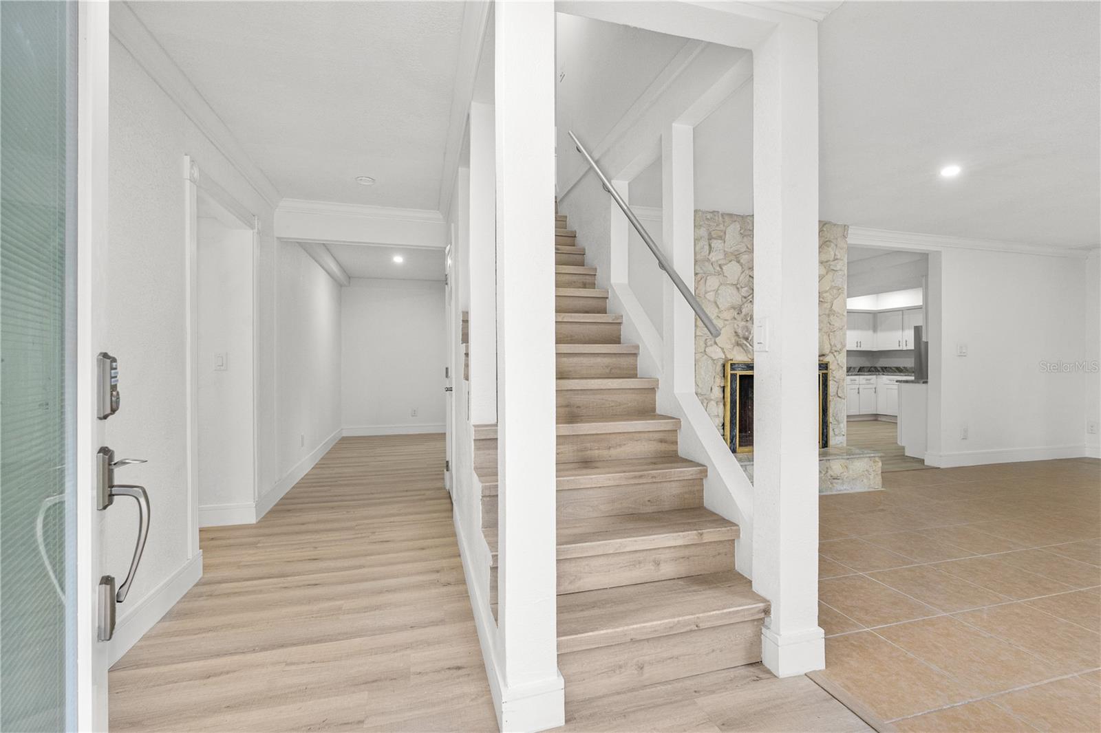 CLARK N 01/2 LT 04 02 18 30 - Residential