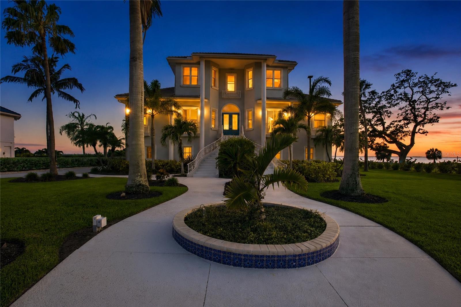 WHITFIELD ESTATES UNIT 1 - Residential