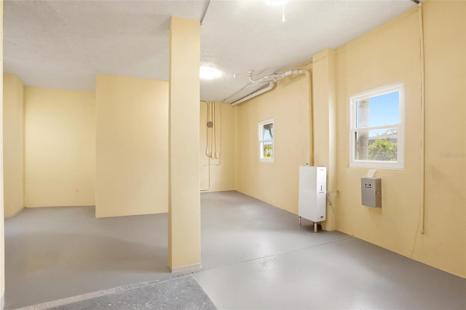 WHITFIELD ESTATES UNIT 1 - Residential