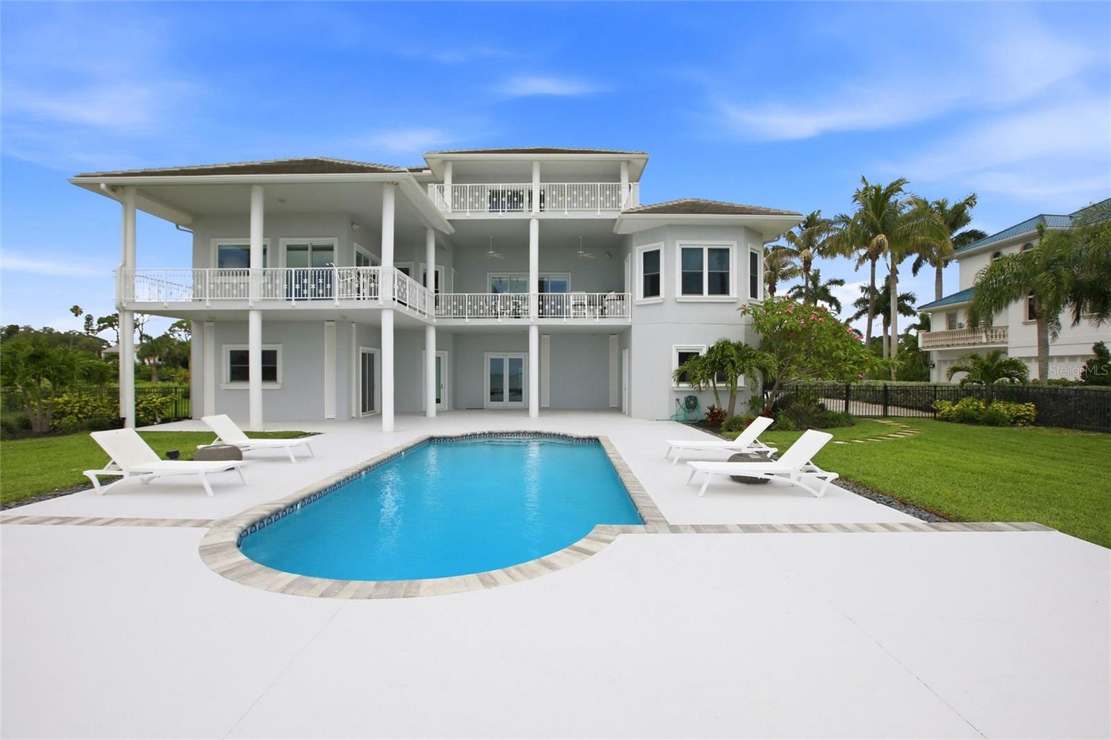 WHITFIELD ESTATES UNIT 1 - Residential