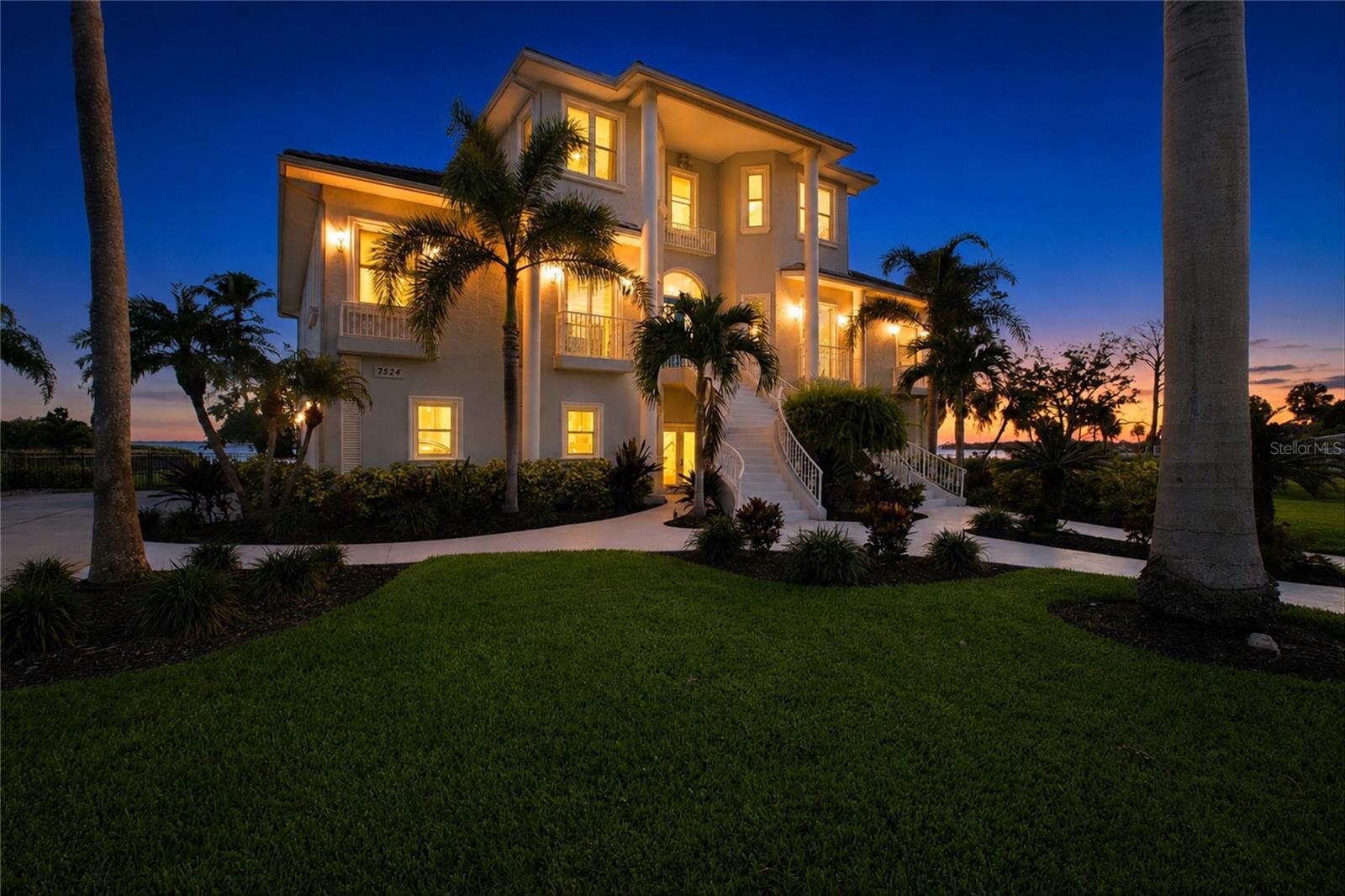 WHITFIELD ESTATES UNIT 1 - Residential