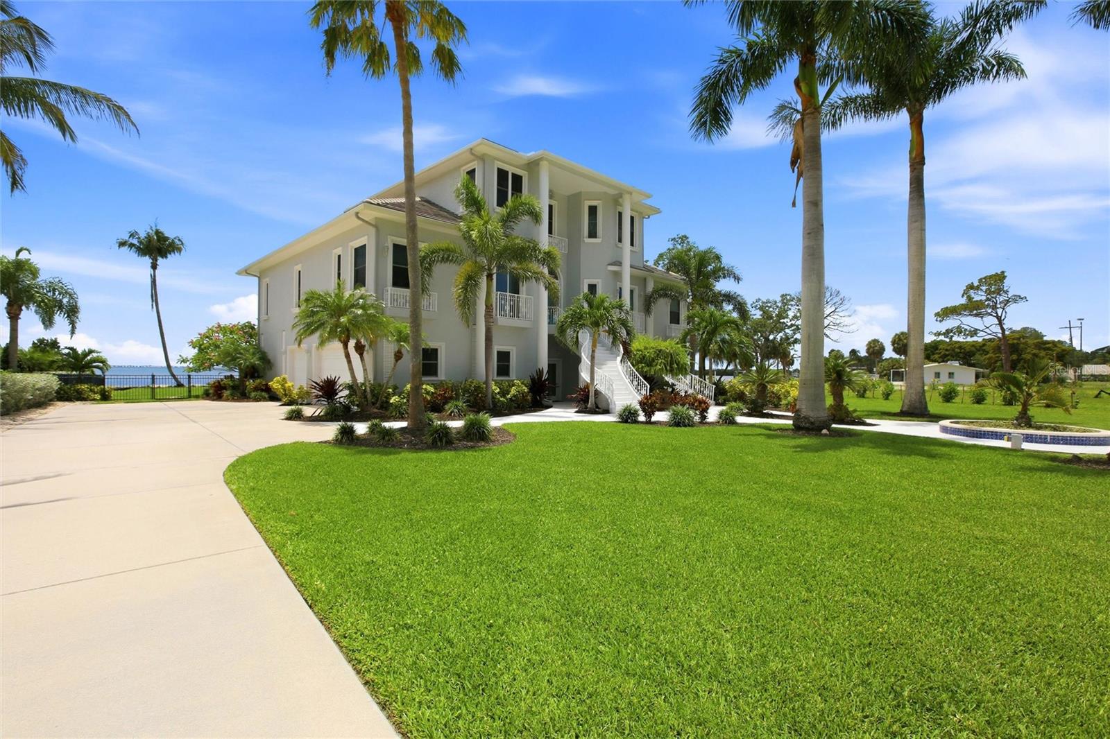 WHITFIELD ESTATES UNIT 1 - Residential