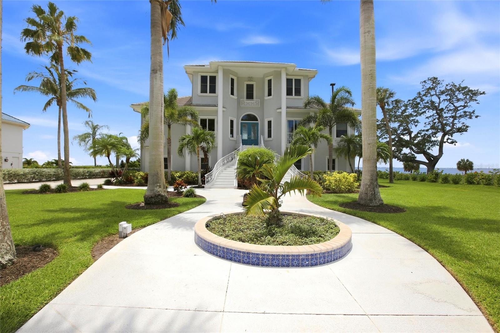 WHITFIELD ESTATES UNIT 1 - Residential