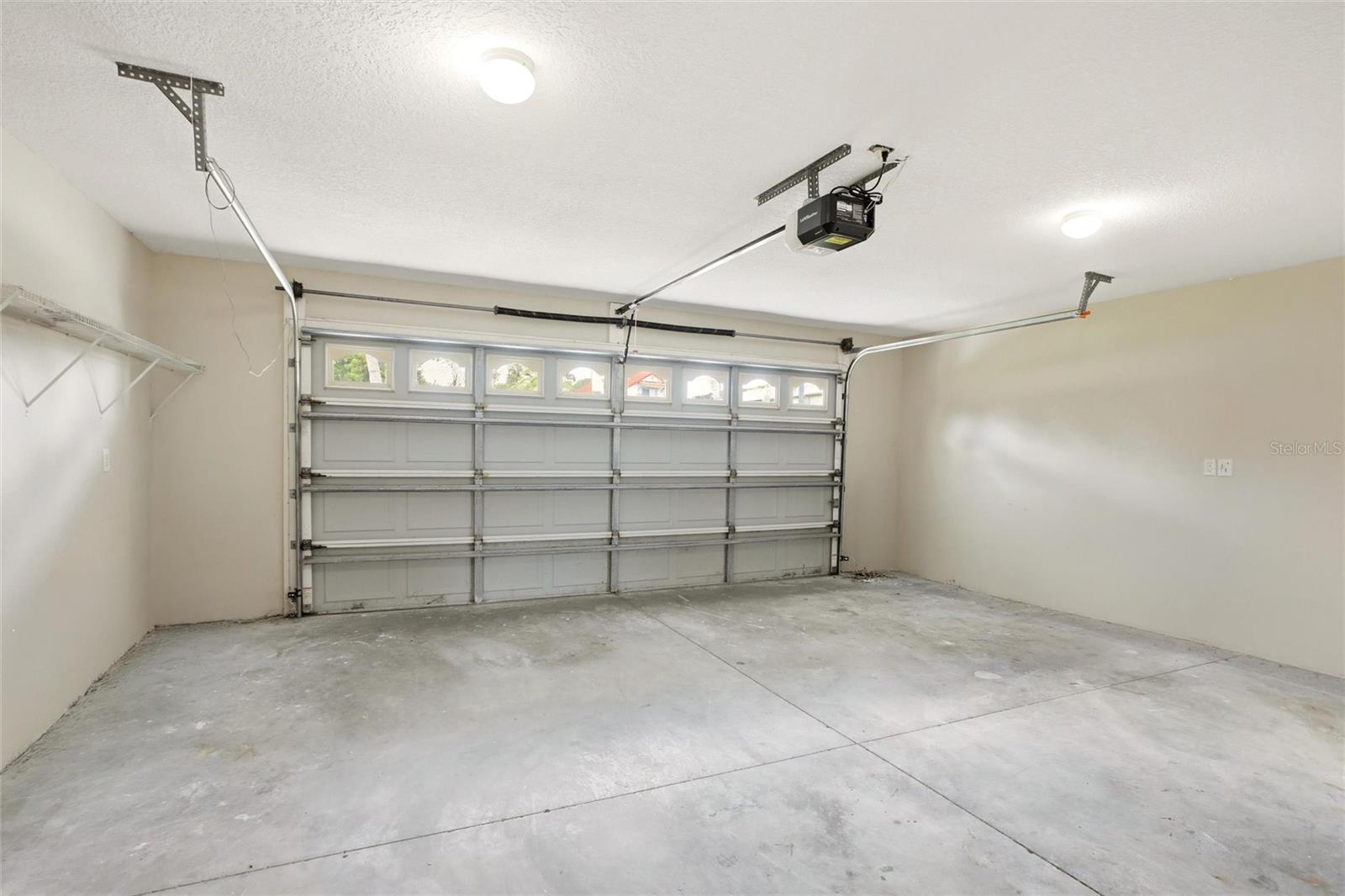 WHITFIELD ESTATES UNIT 1 - Residential
