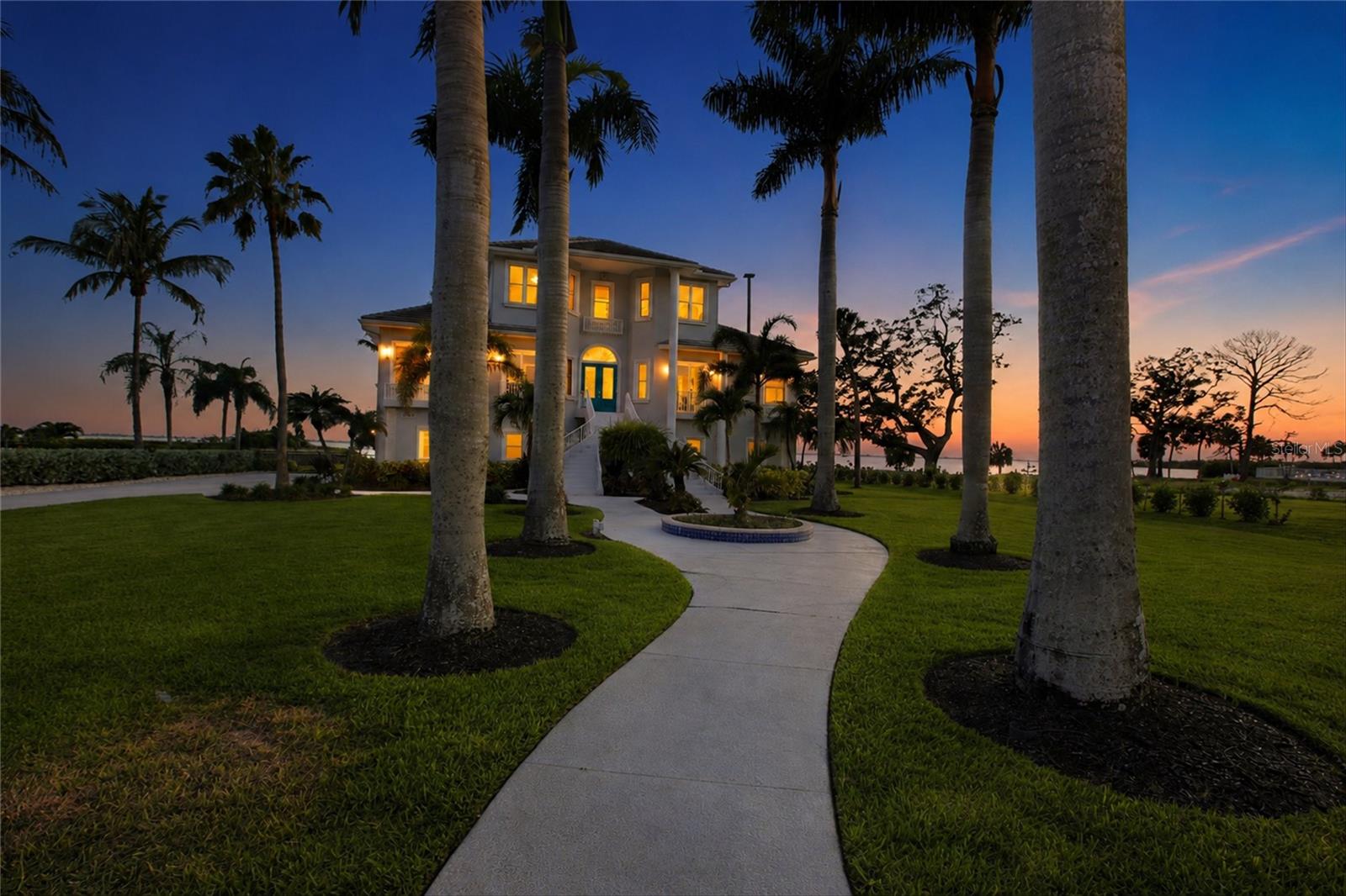 WHITFIELD ESTATES UNIT 1 - Residential