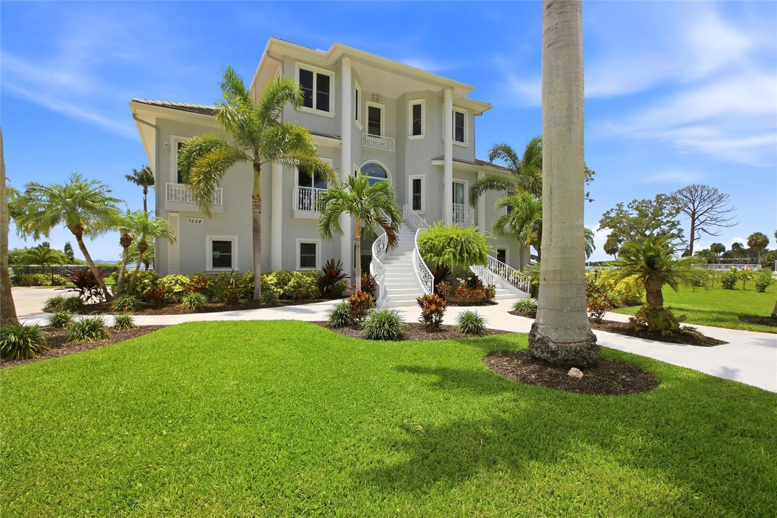 WHITFIELD ESTATES UNIT 1 - Residential