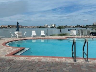 HARBOURSIDE CONDO - Residential
