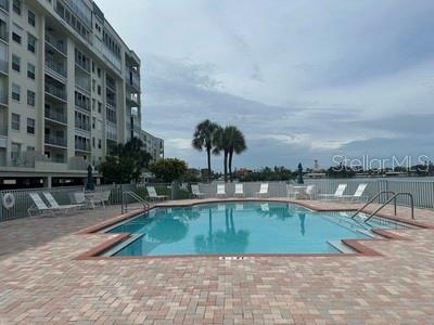 HARBOURSIDE CONDO - Residential