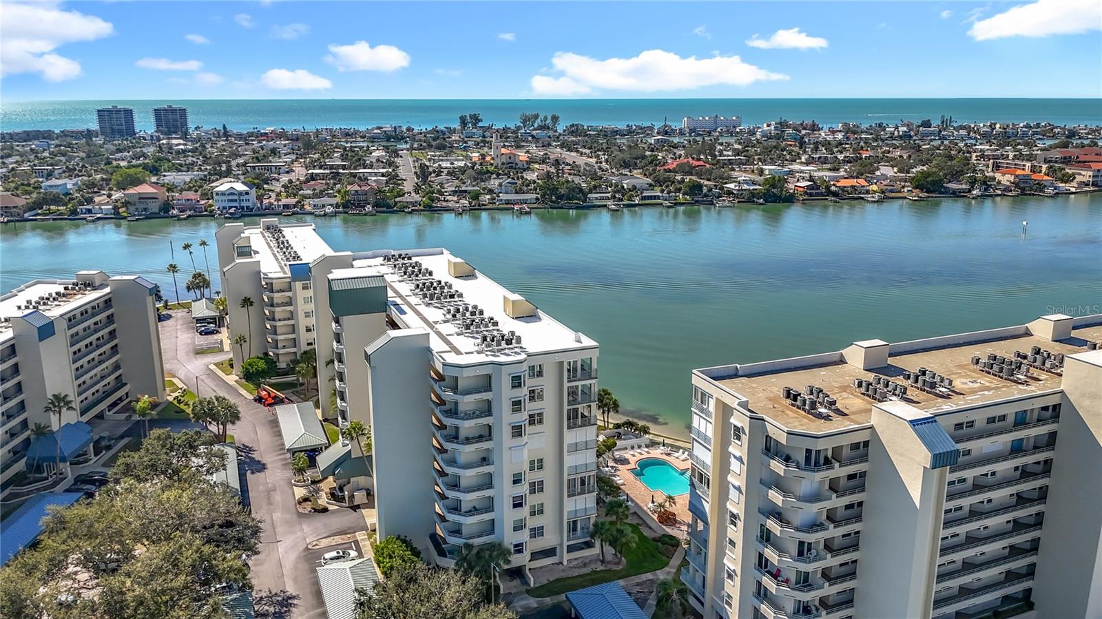 HARBOURSIDE CONDO - Residential