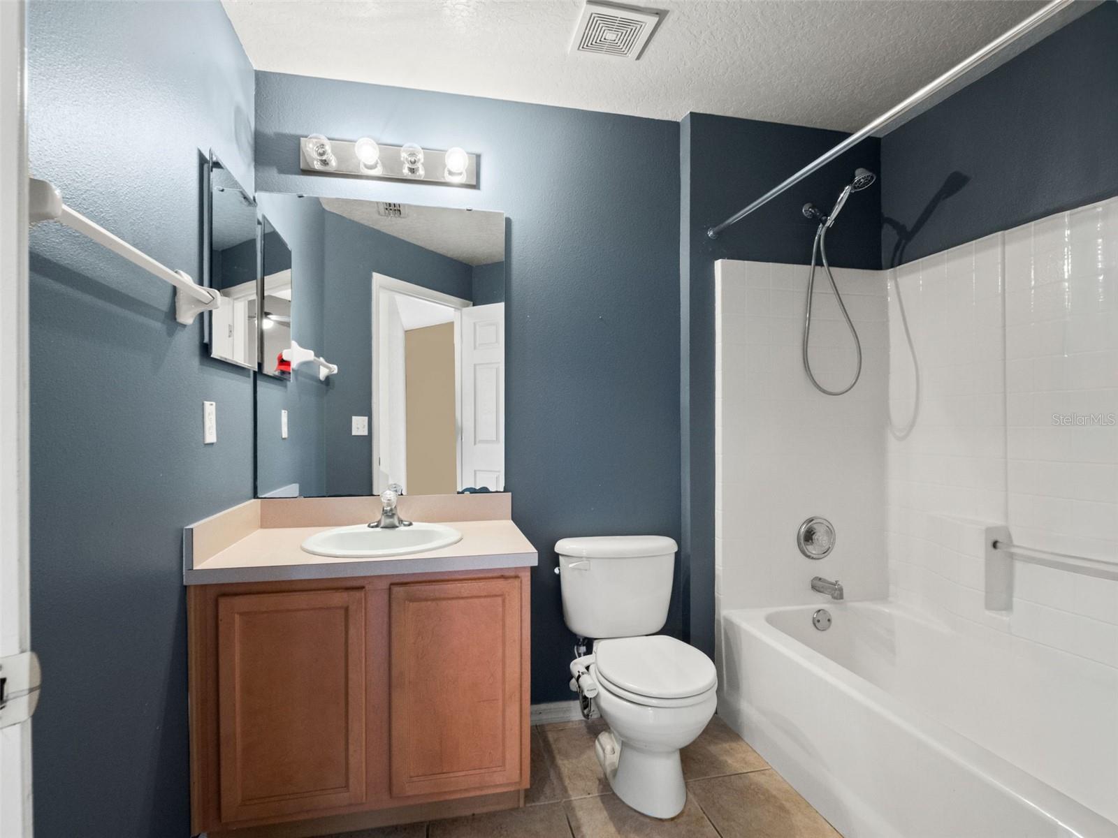 TAVARES CHELSEA OAKS - Residential