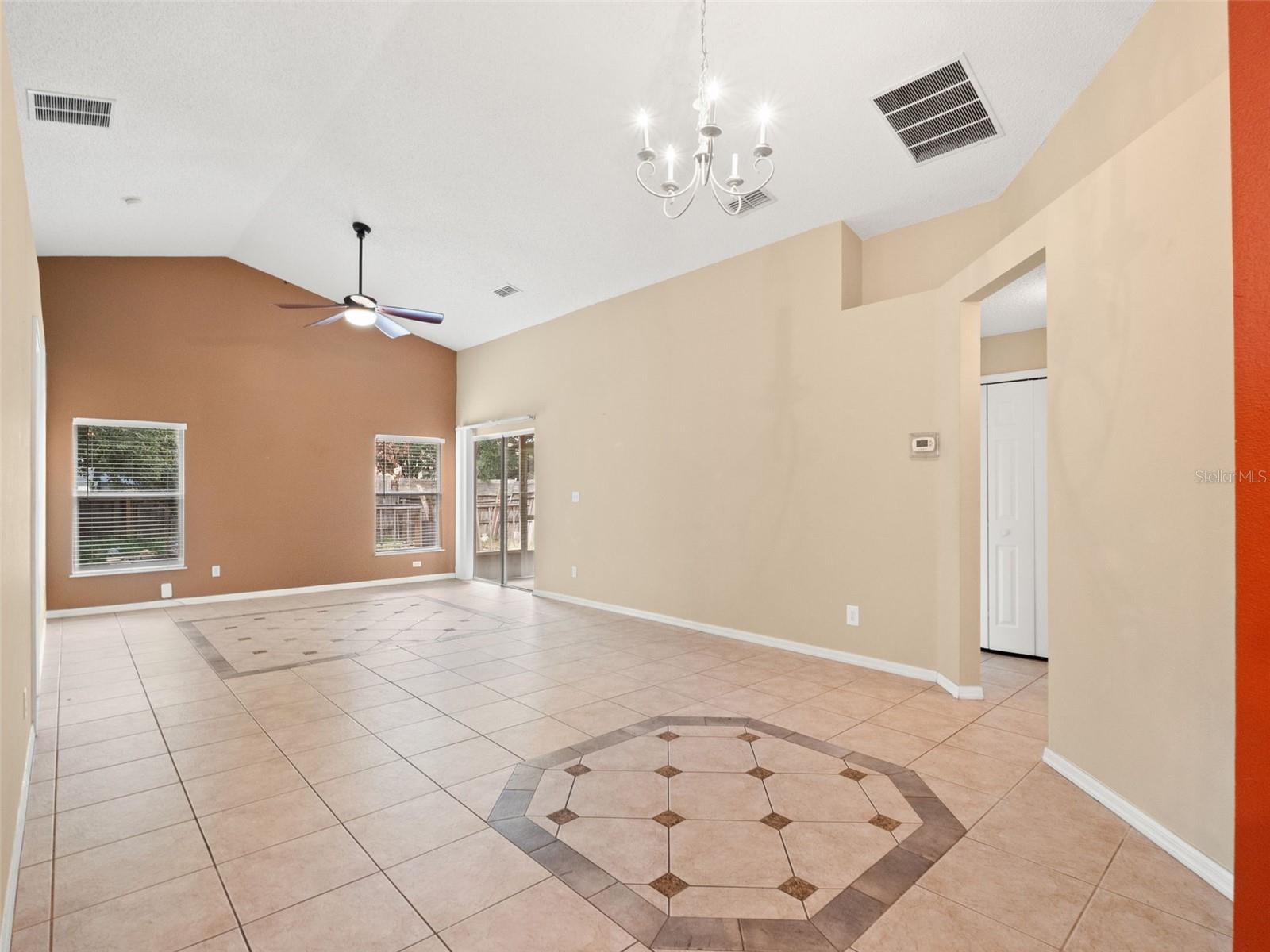 TAVARES CHELSEA OAKS - Residential