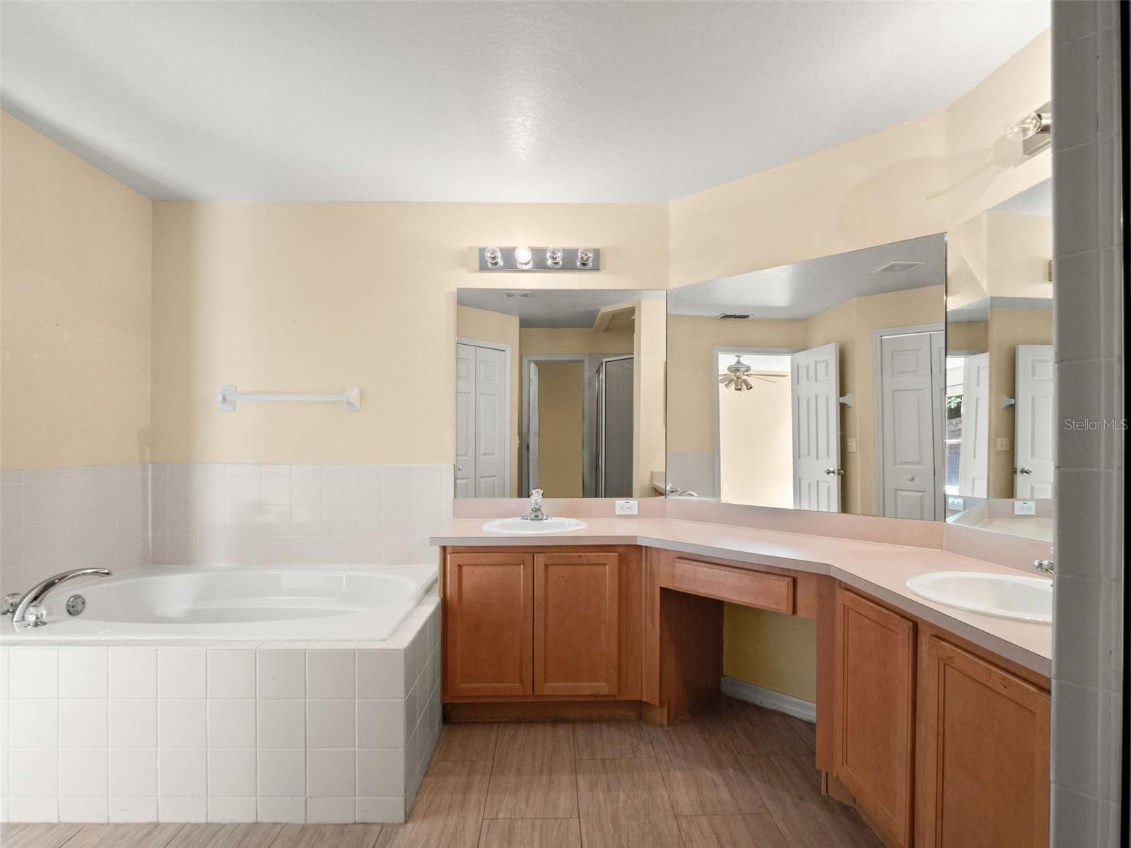 TAVARES CHELSEA OAKS - Residential
