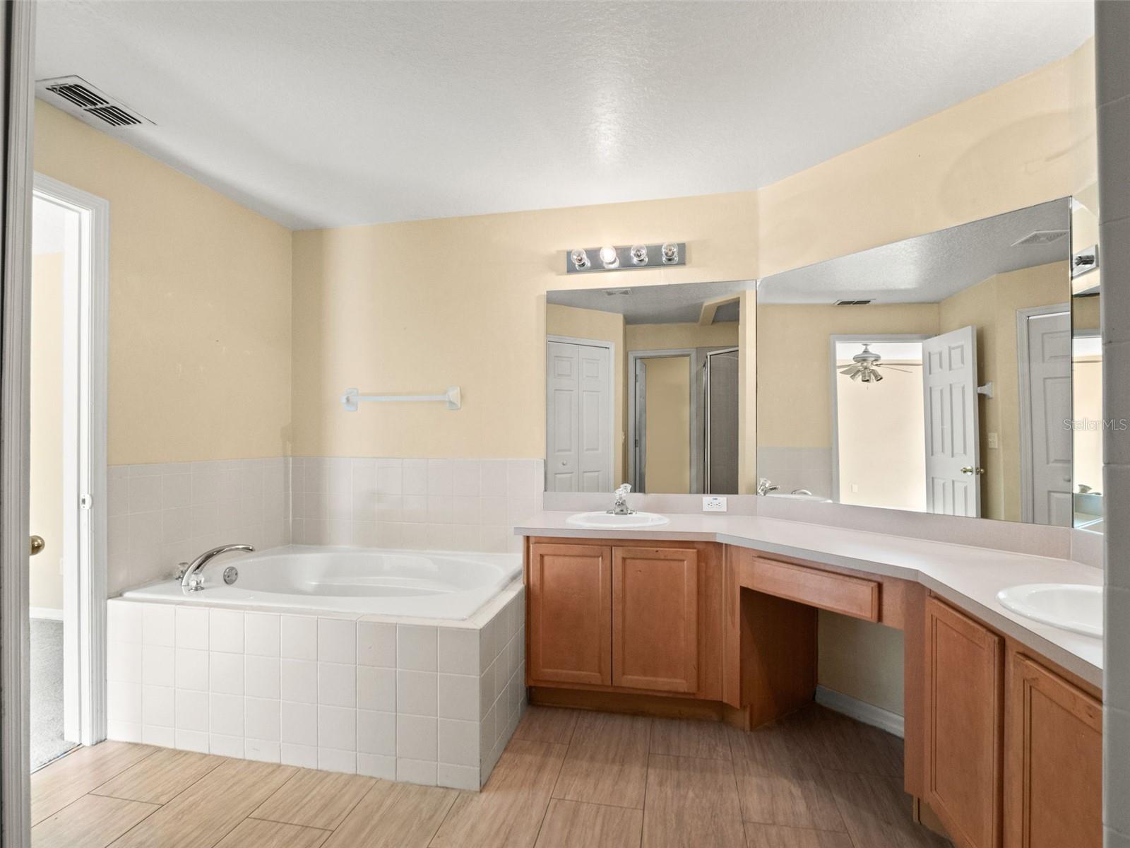 TAVARES CHELSEA OAKS - Residential