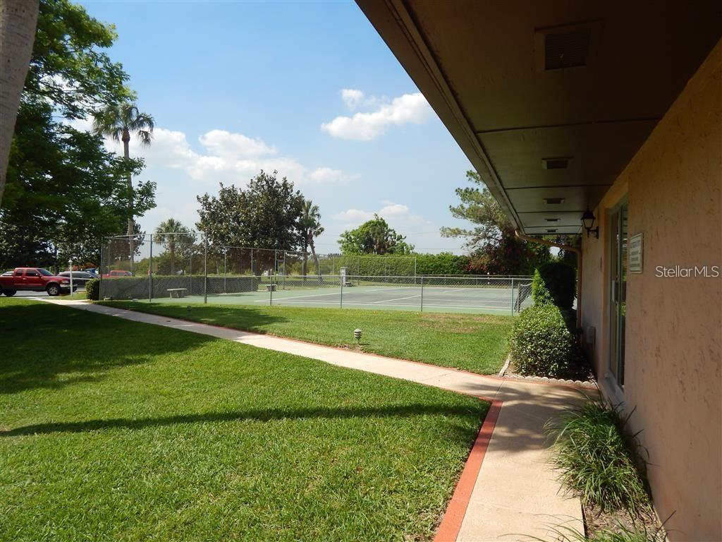 LA CASA CONDO - Residential