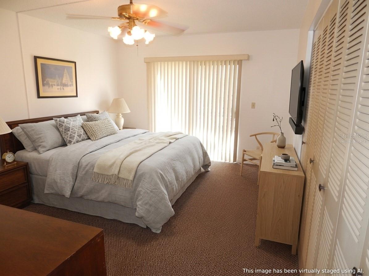 LA CASA CONDO - Residential