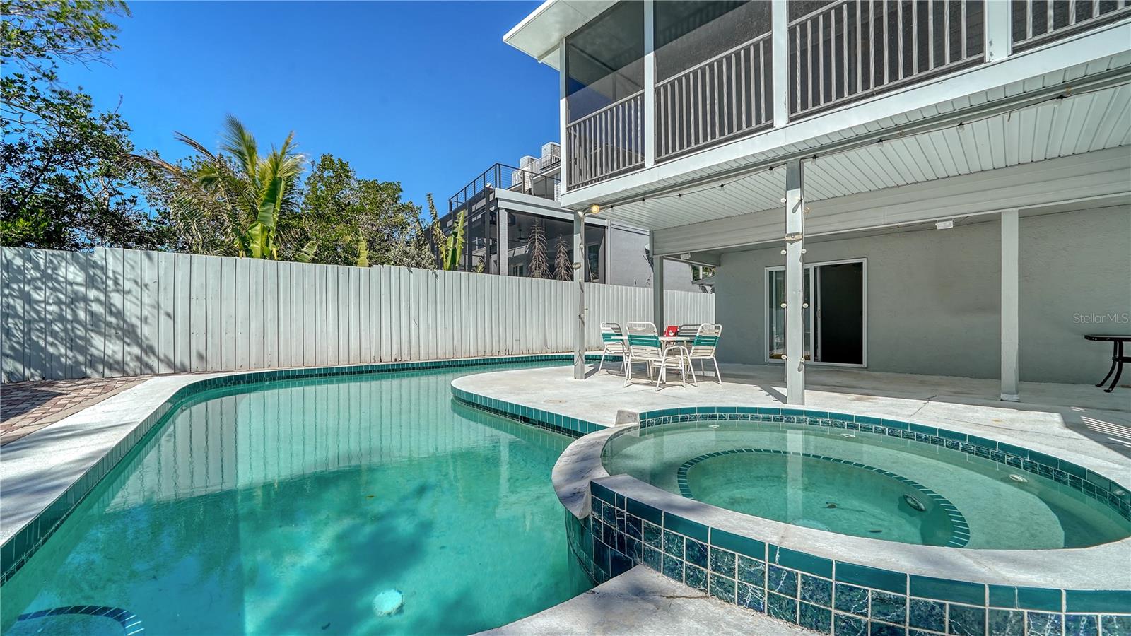 SARASOTA BEACH - Residential