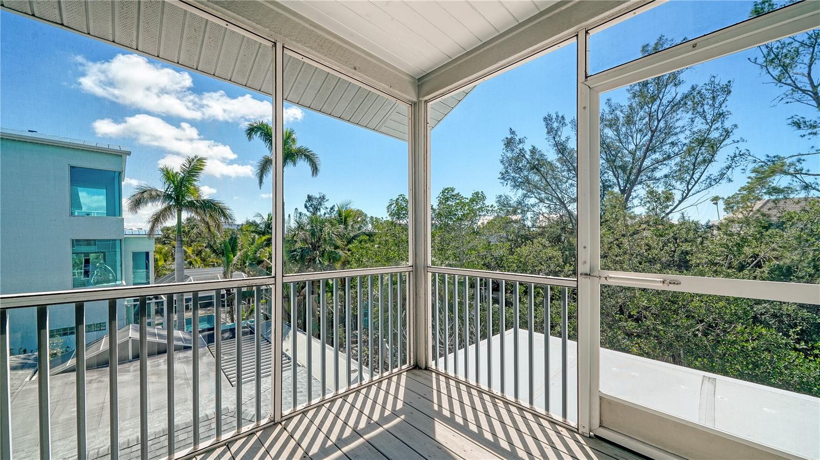 SARASOTA BEACH - Residential