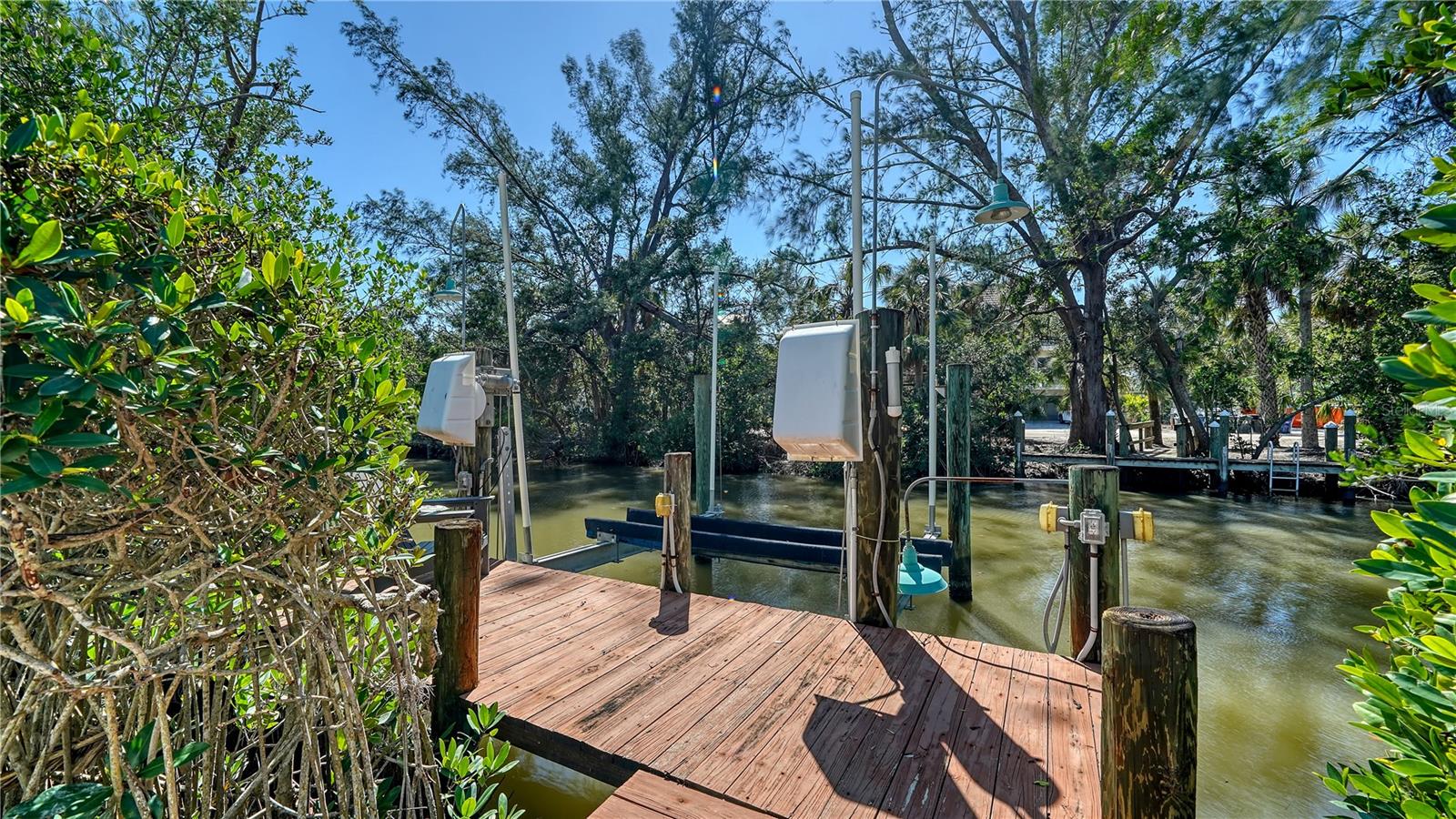 SARASOTA BEACH - Residential