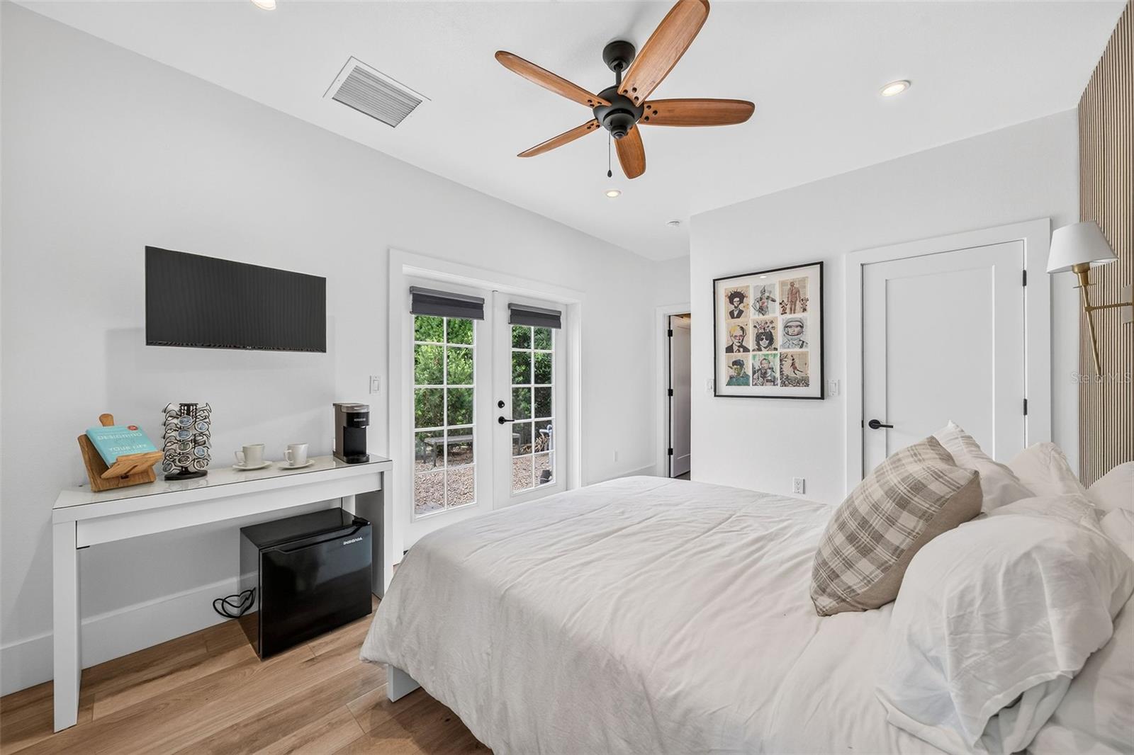 EDGEWATER HEIGHTS - Residential