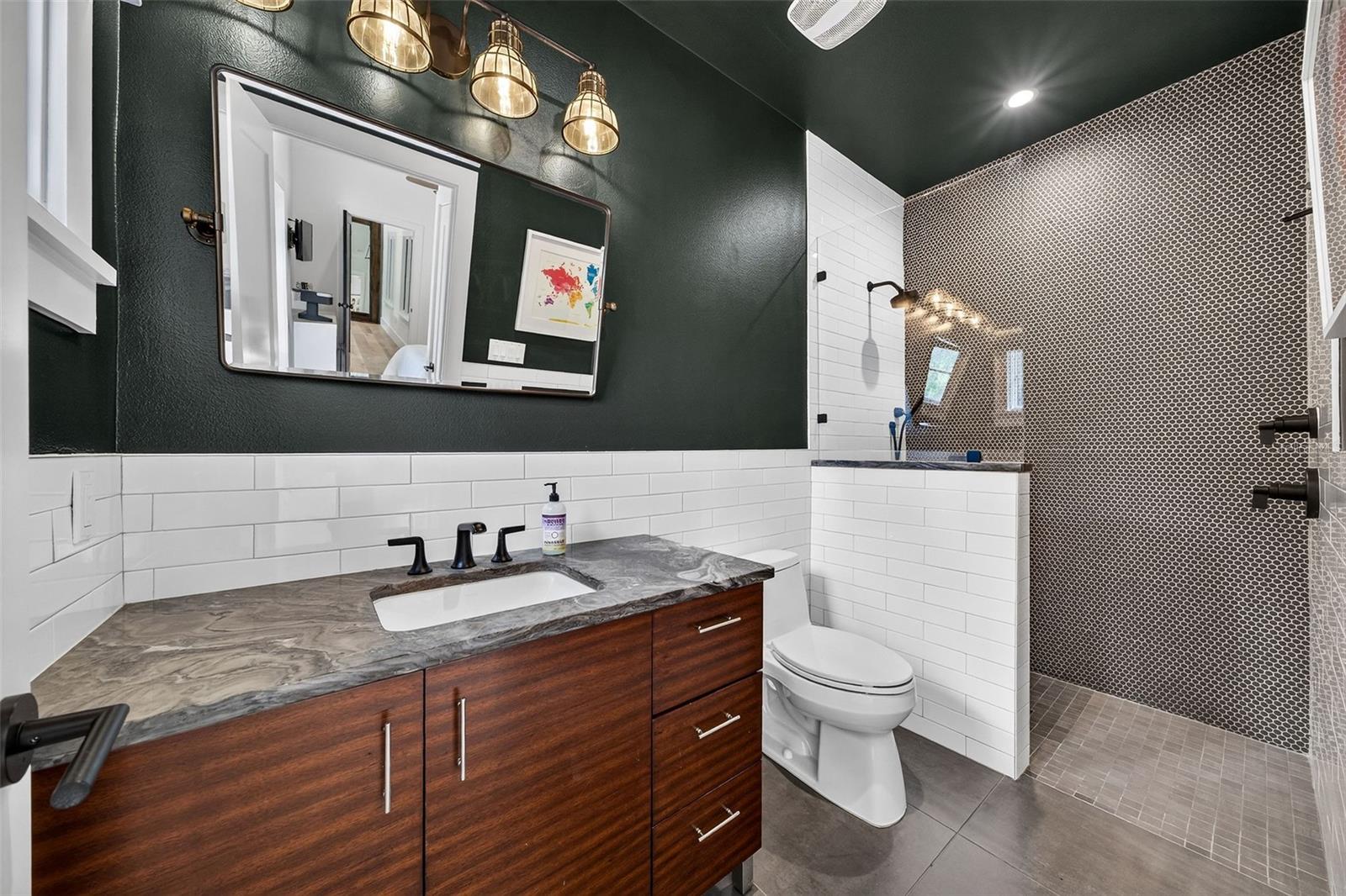 EDGEWATER HEIGHTS - Residential