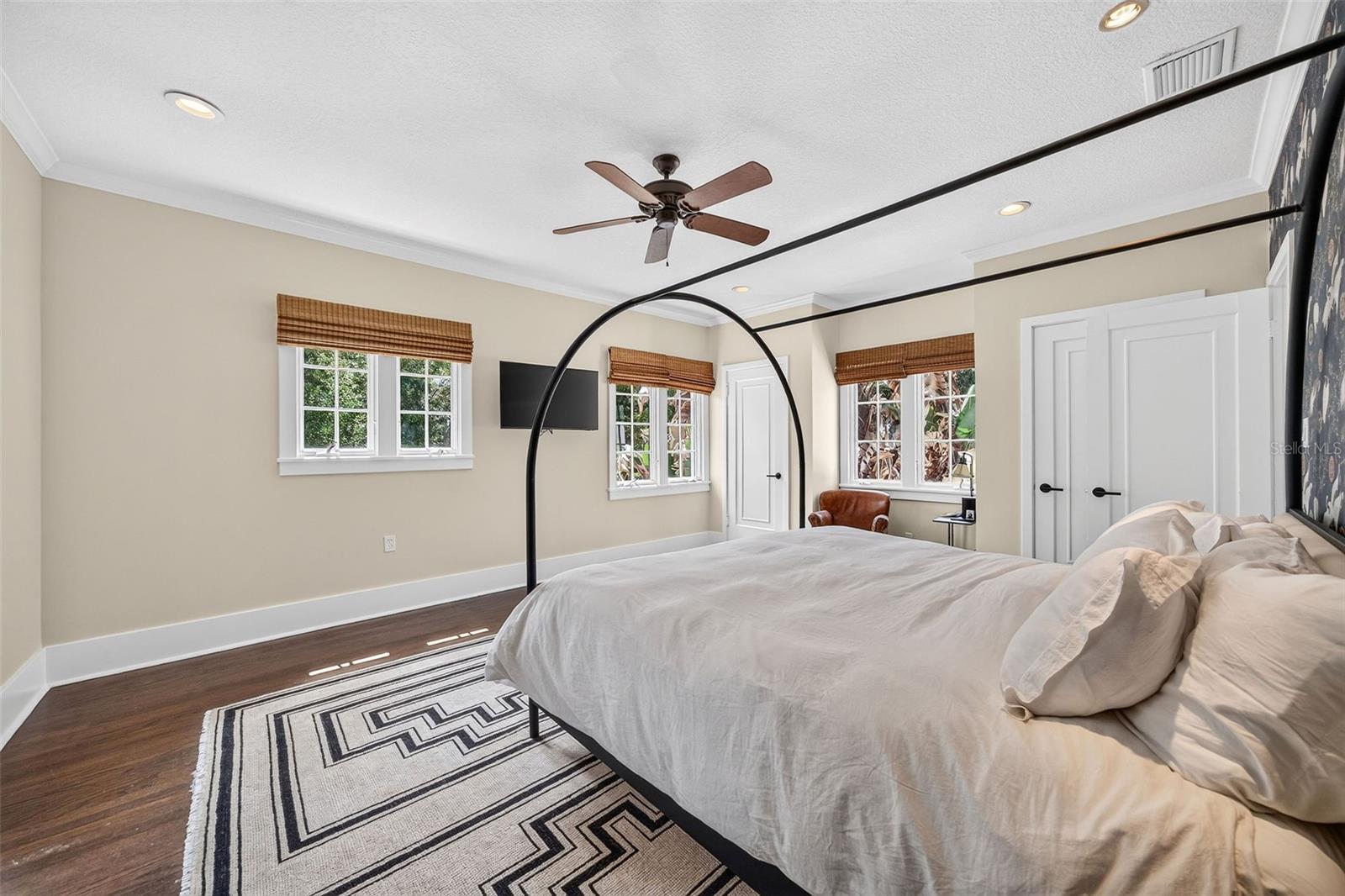 EDGEWATER HEIGHTS - Residential