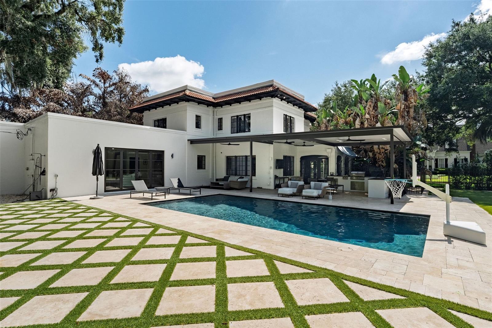 EDGEWATER HEIGHTS - Residential