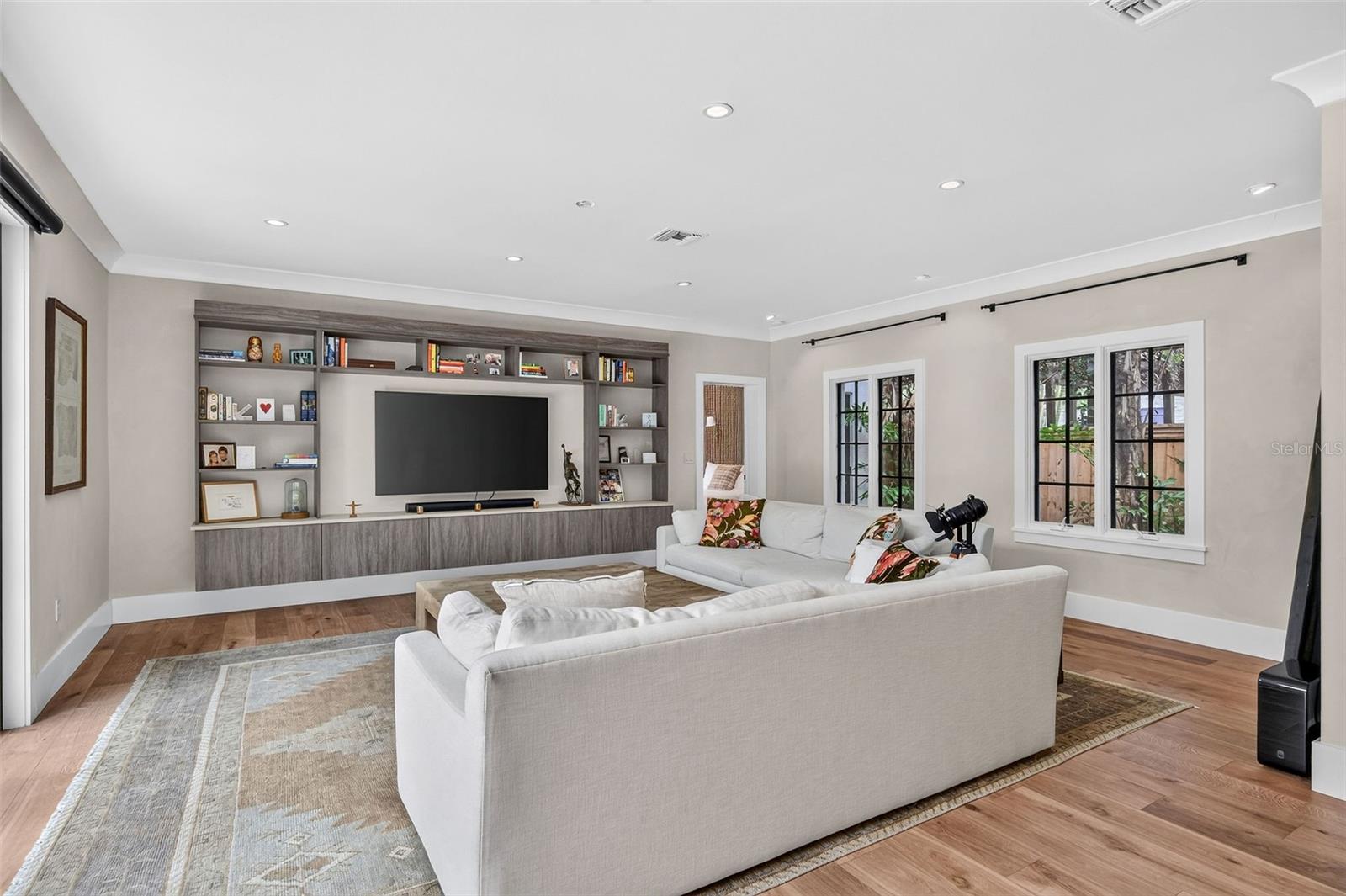 EDGEWATER HEIGHTS - Residential