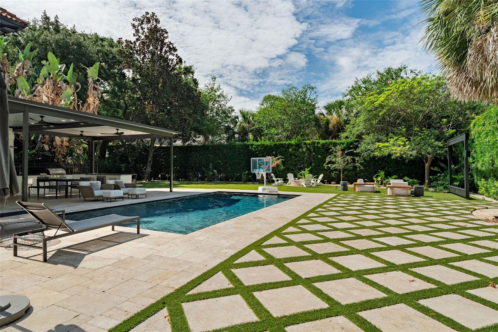 EDGEWATER HEIGHTS - Residential