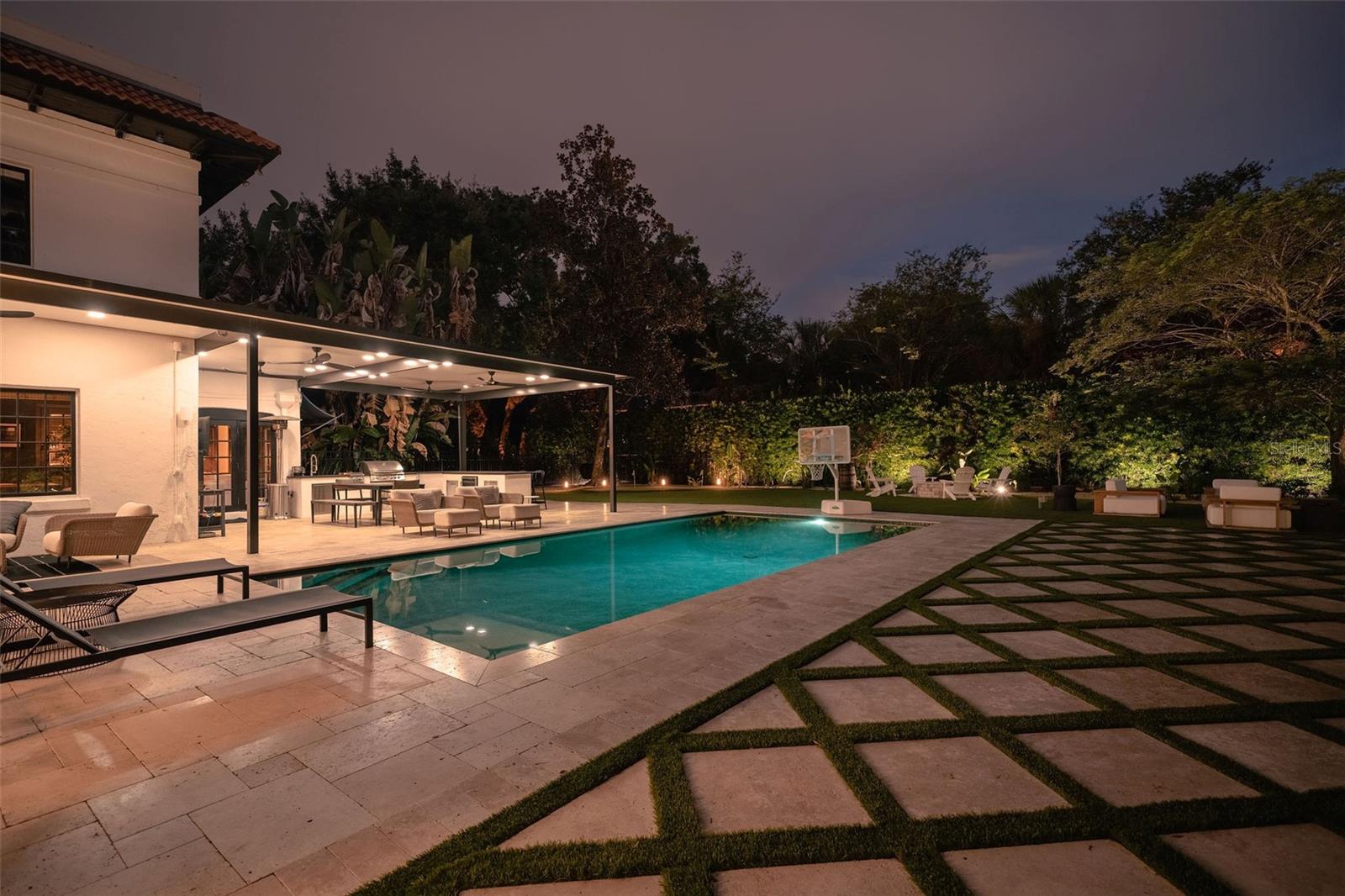 EDGEWATER HEIGHTS - Residential