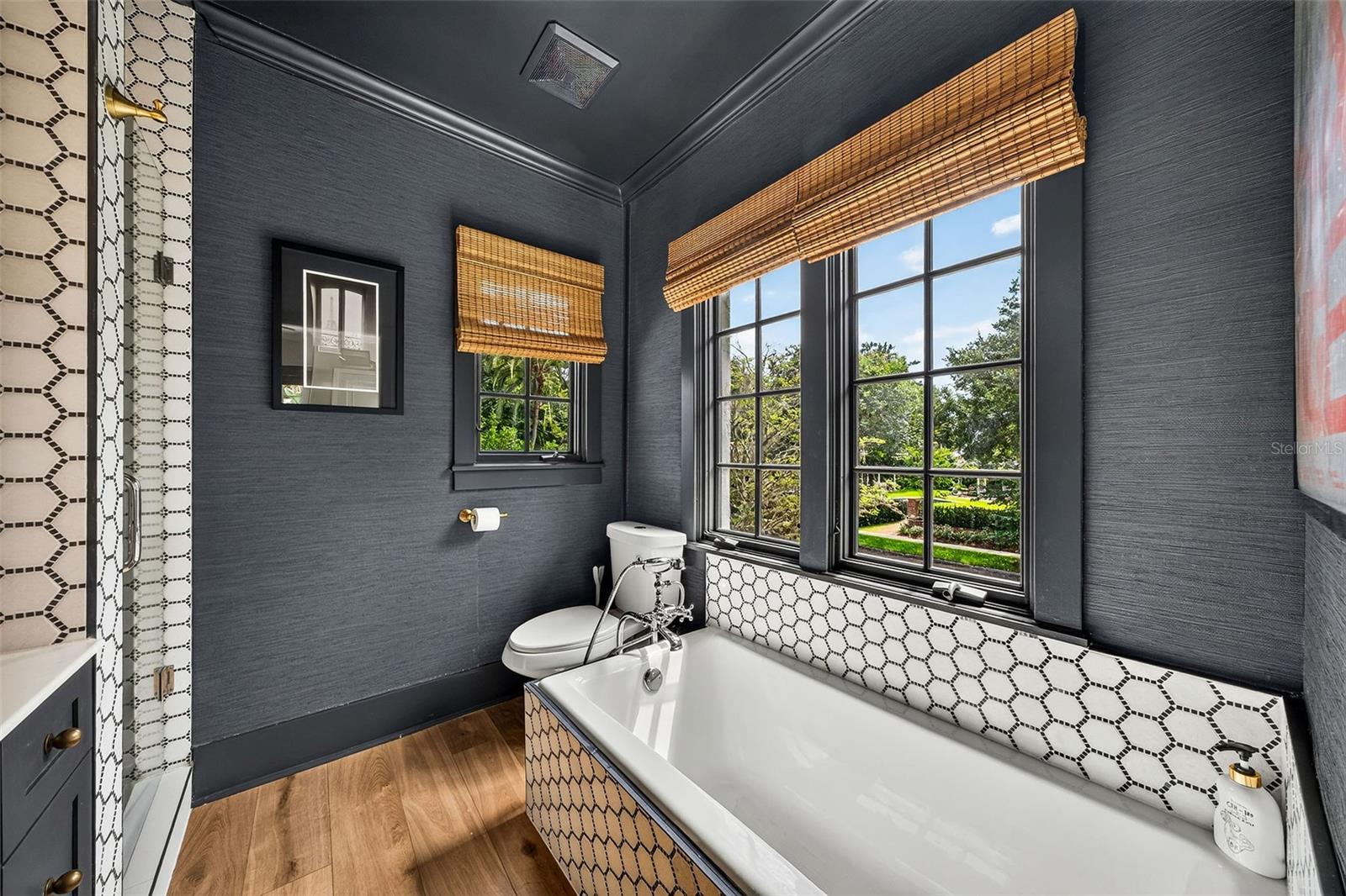 EDGEWATER HEIGHTS - Residential