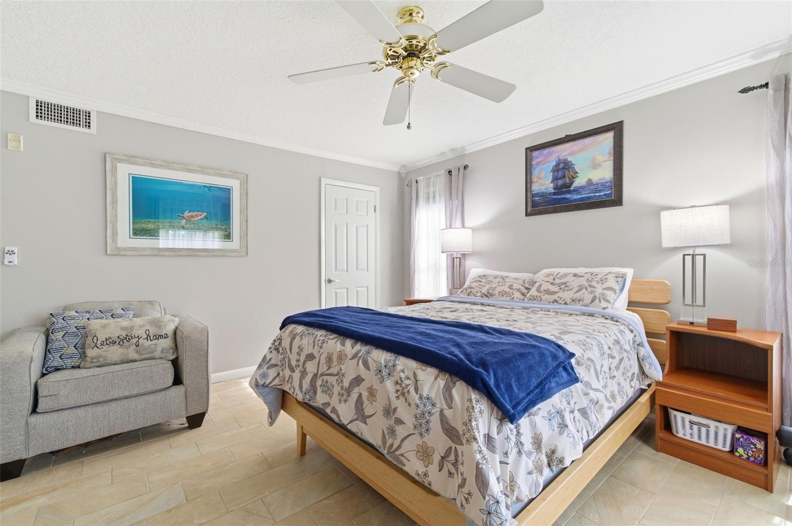 IMPERIAL COVE 7 - Residential