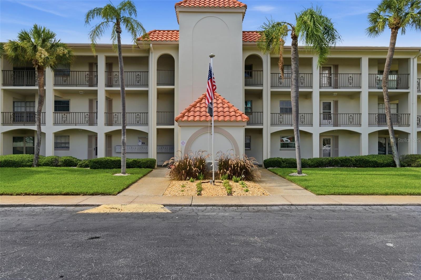 IMPERIAL COVE 7 - Residential