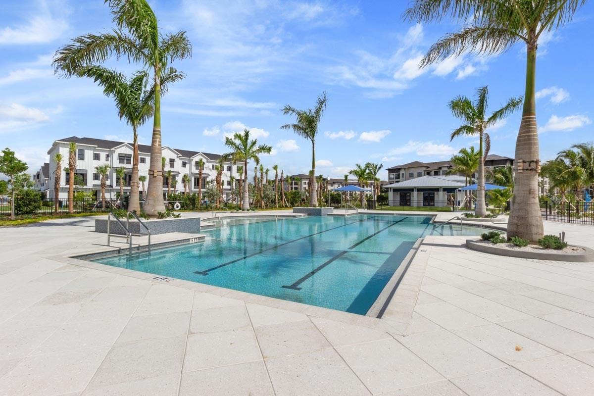 EMERALD LANDING AT WATERSIDE - Residential