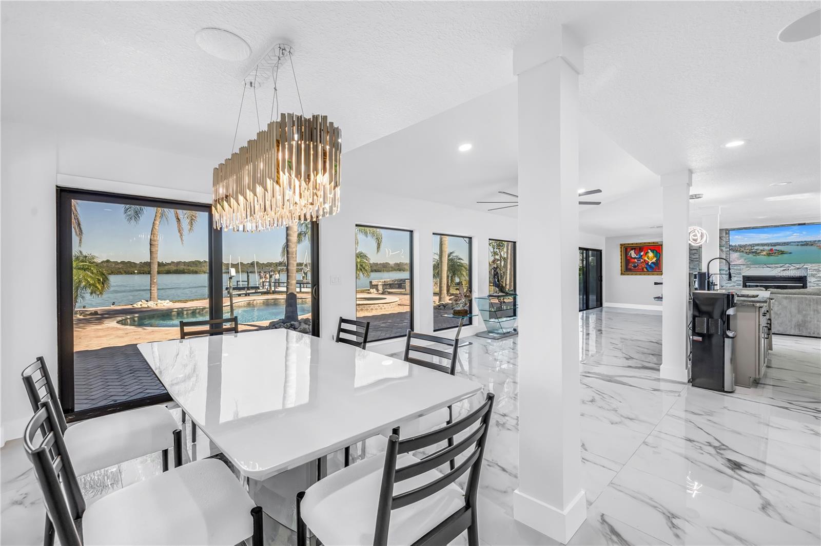 CRYSTAL ISLAND - Residential