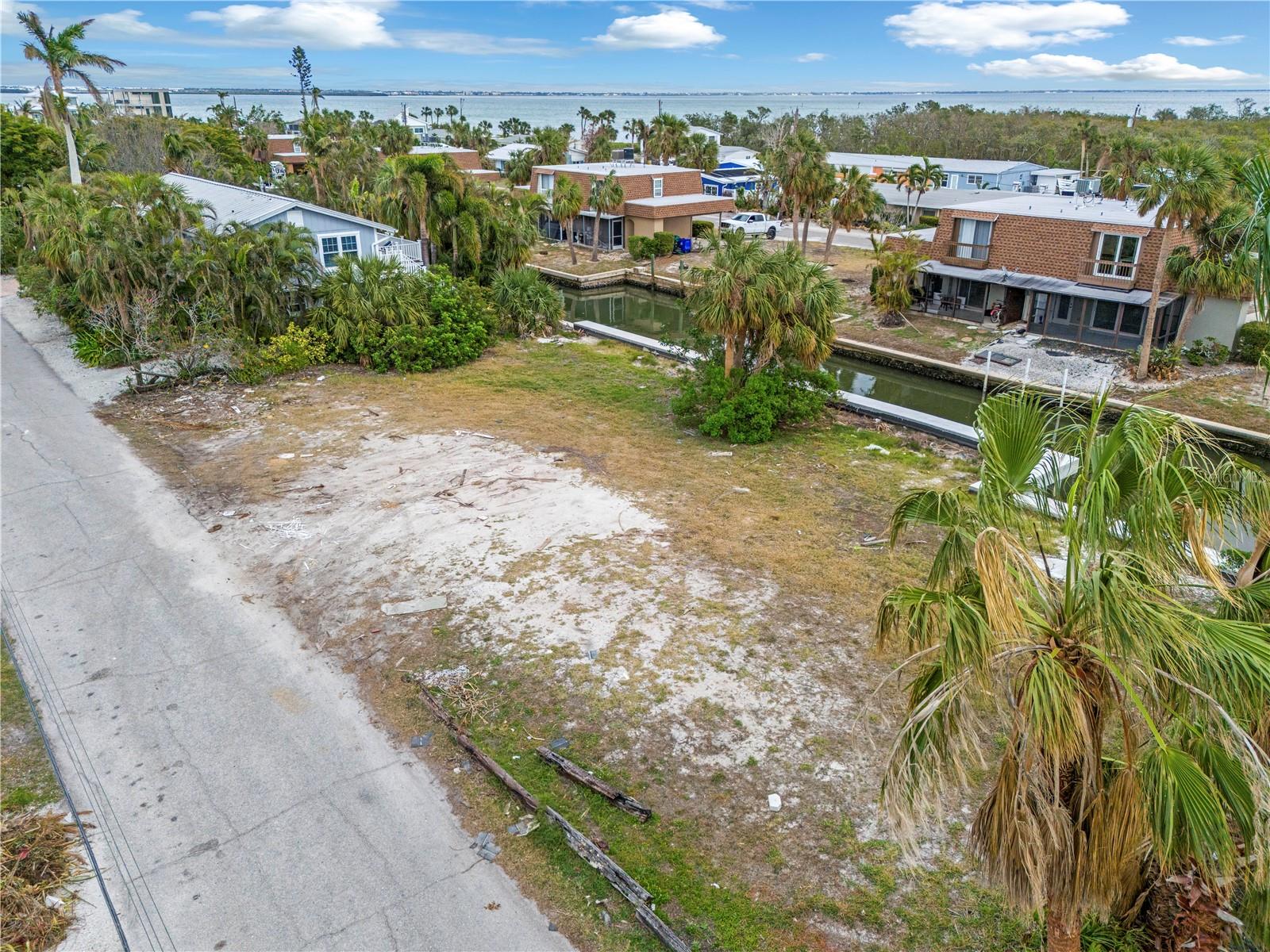 LONGBOAT KEY - Residential