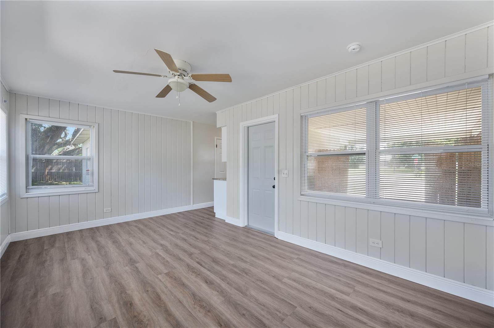 EDGEWOOD PARK - Residential