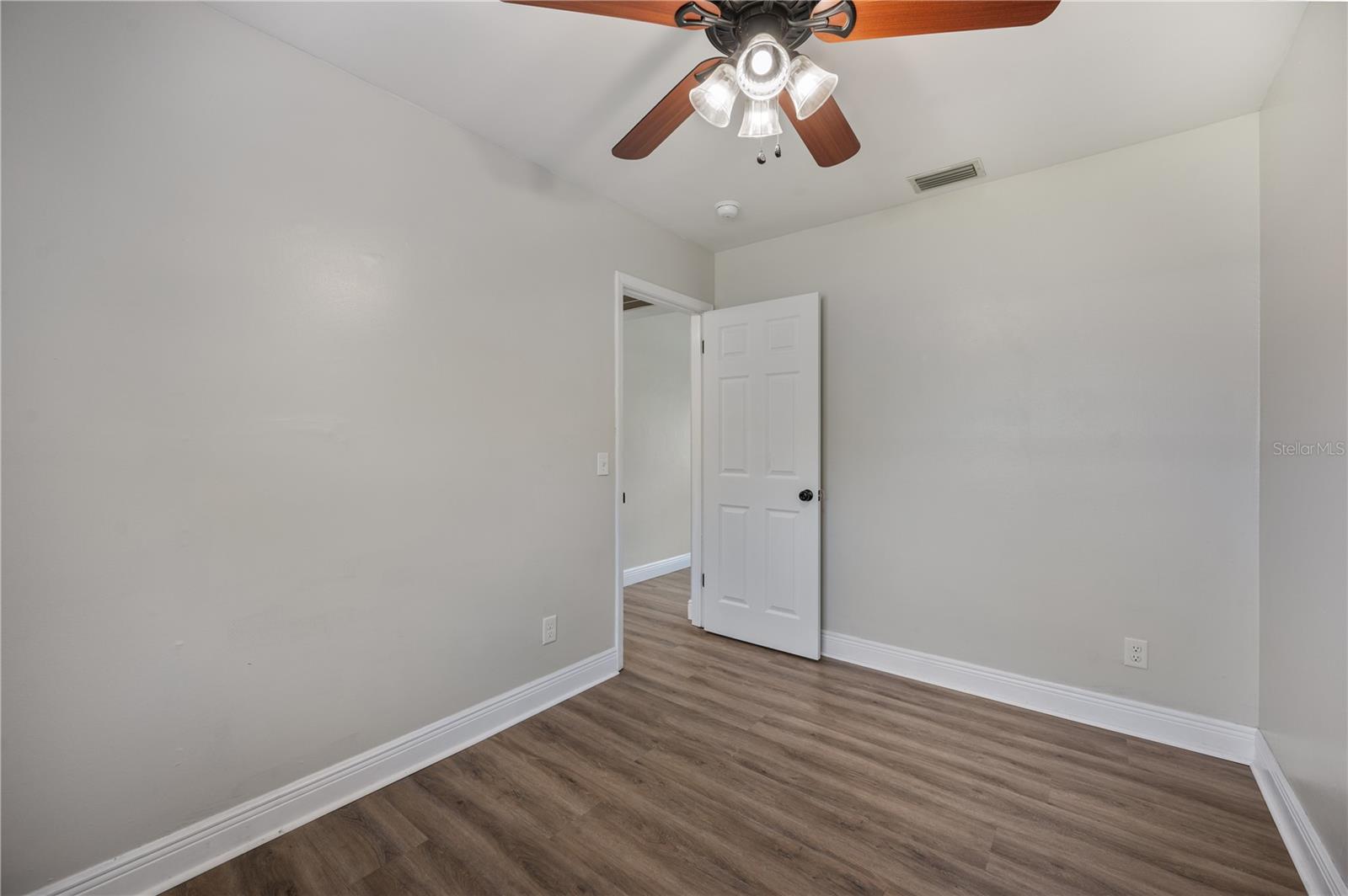 EDGEWOOD PARK - Residential