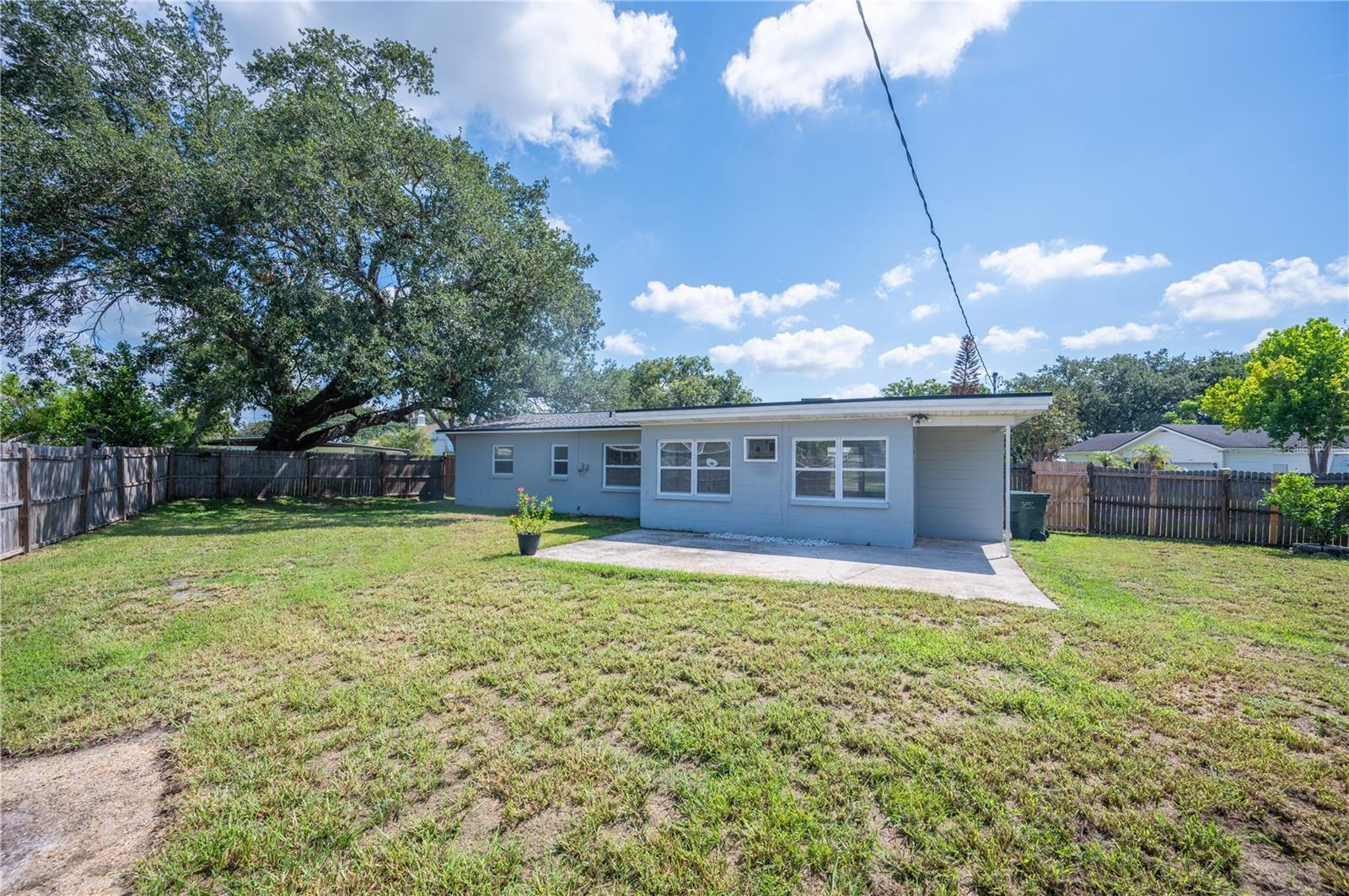 EDGEWOOD PARK - Residential