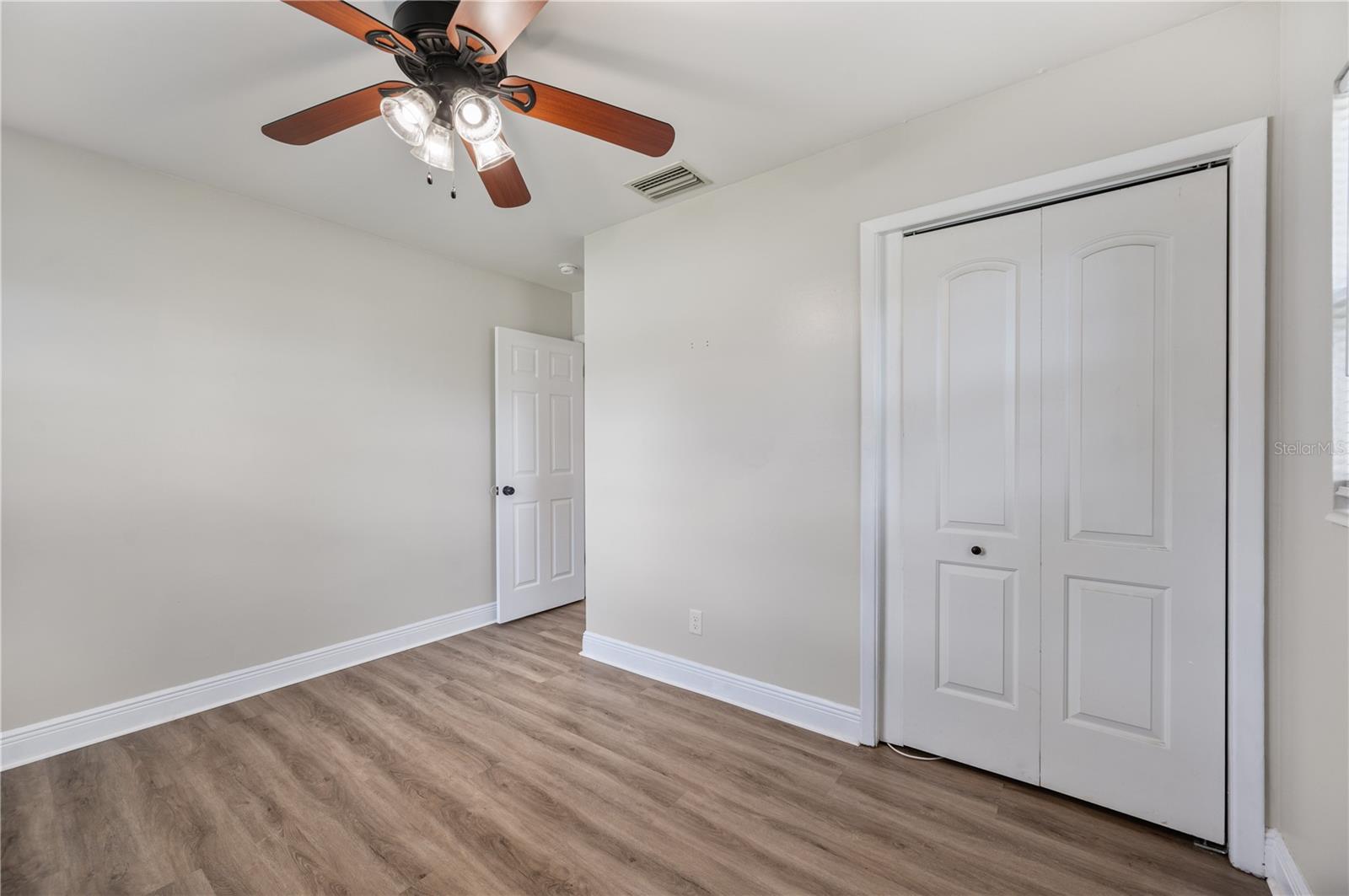 EDGEWOOD PARK - Residential