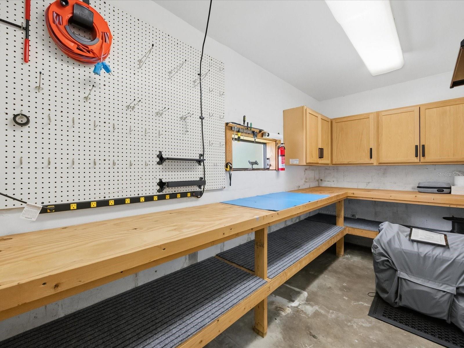 DOVER SHORES SEVENTH ADD - Residential