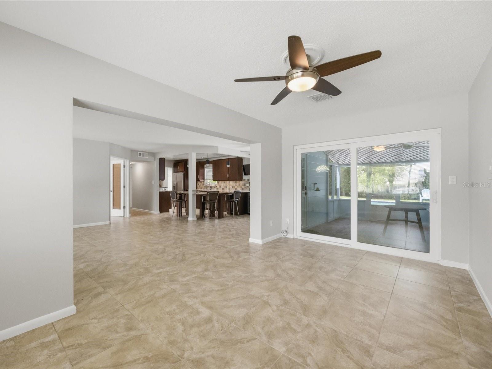 DOVER SHORES SEVENTH ADD - Residential