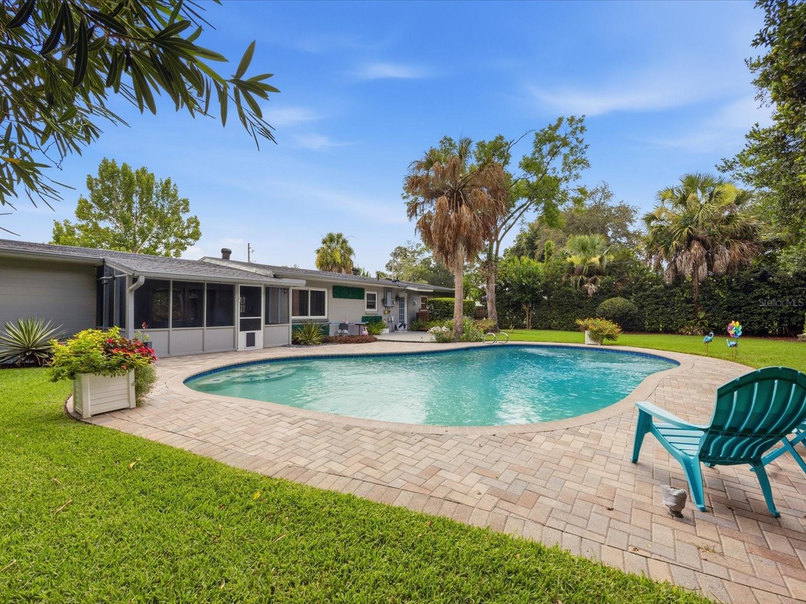DOVER SHORES SEVENTH ADD - Residential