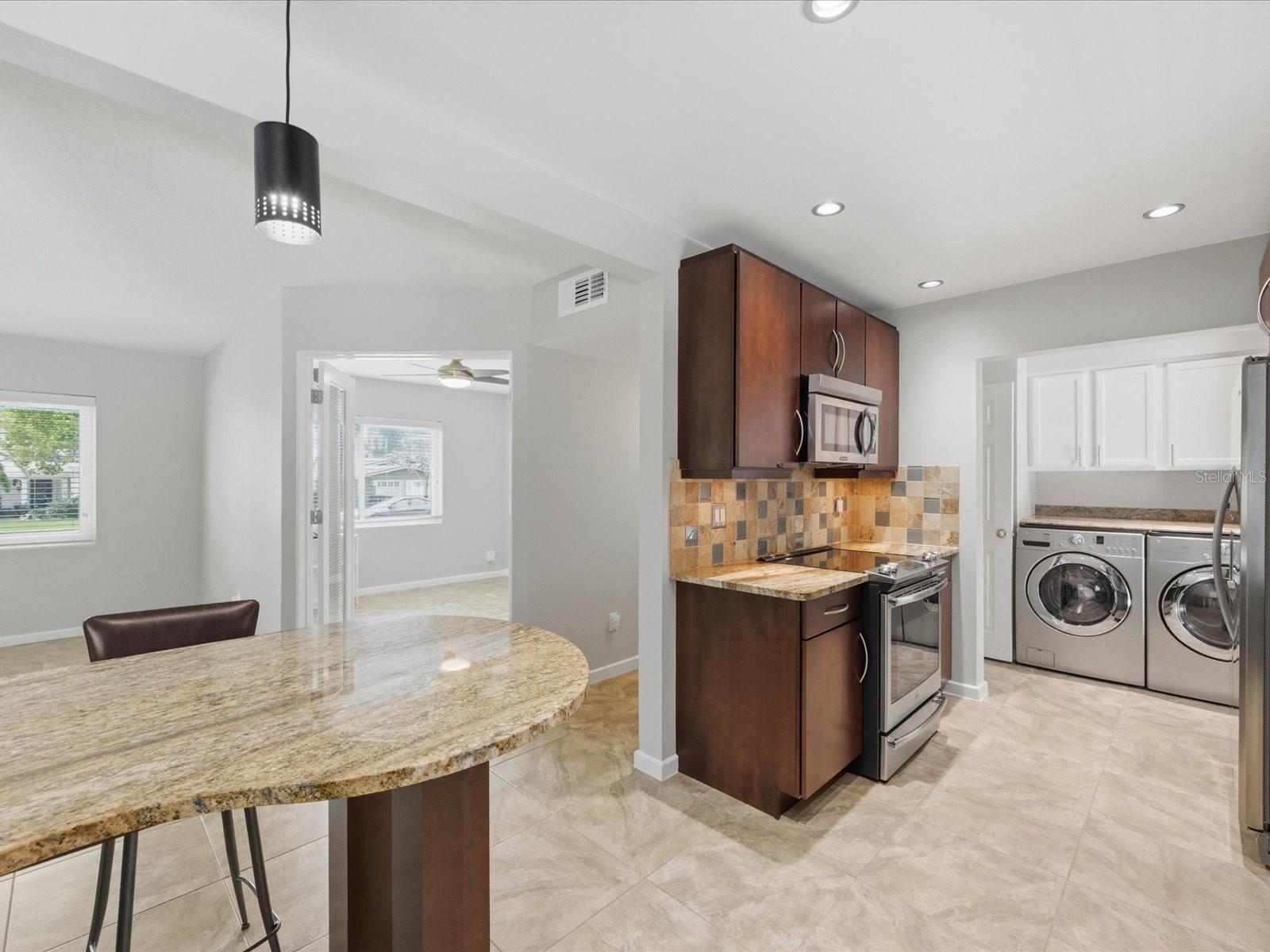 DOVER SHORES SEVENTH ADD - Residential