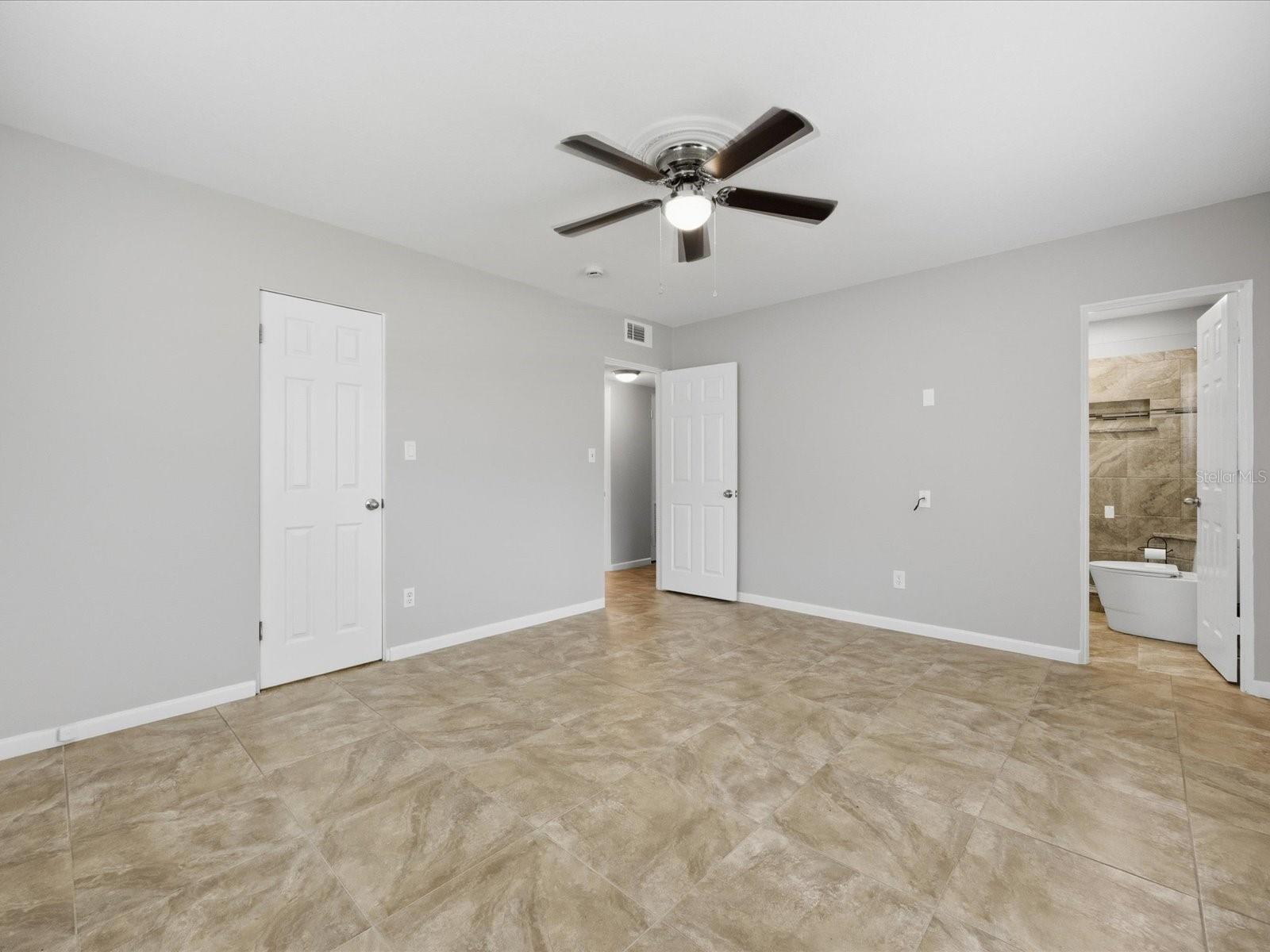 DOVER SHORES SEVENTH ADD - Residential