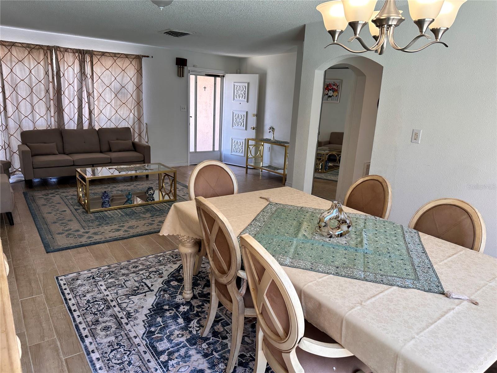 REGENCY PARK - Residential
