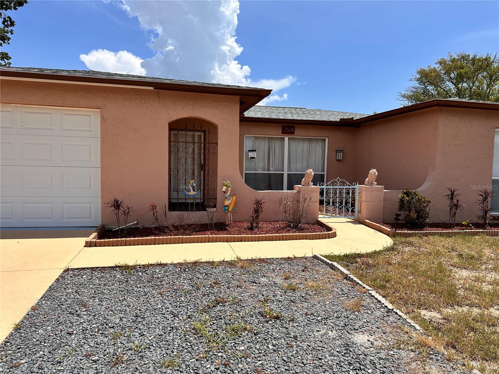 REGENCY PARK - Residential