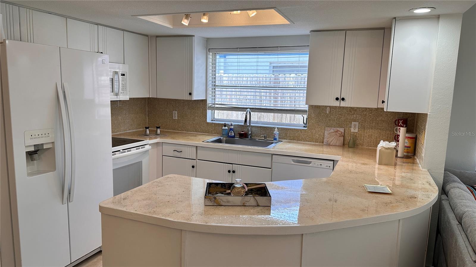 REGENCY PARK - Residential