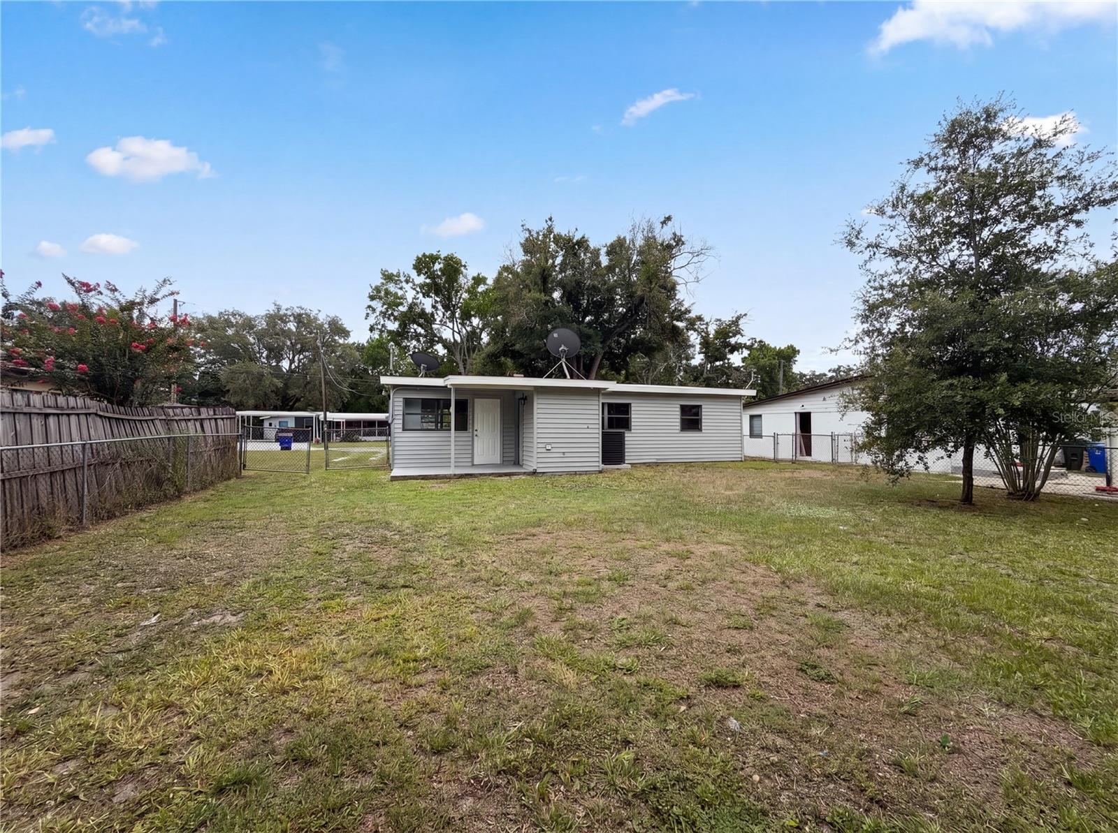 GOLDEN RULE COURT - Residential