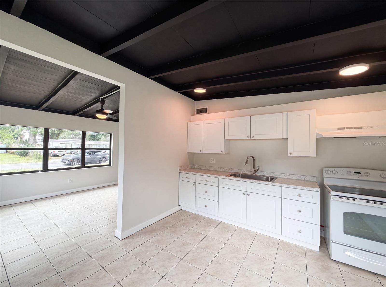 GOLDEN RULE COURT - Residential